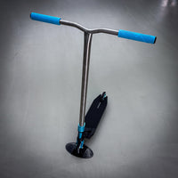 Striker Titan Pande Custom Build - Svart/Turkos/Silver-ScootWorld.se