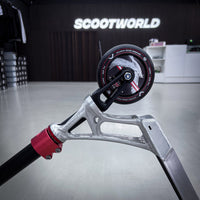 Striker Pande Silver/Black/Red Custom Build - Silver/Svart/Röd-ScootWorld.se