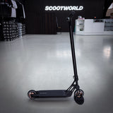 Striker Pande Black Custom Build - Svart-ScootWorld.se
