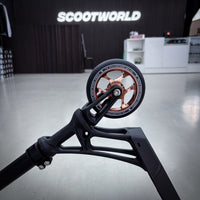 Striker Pande Black Custom Build - Svart-ScootWorld.se