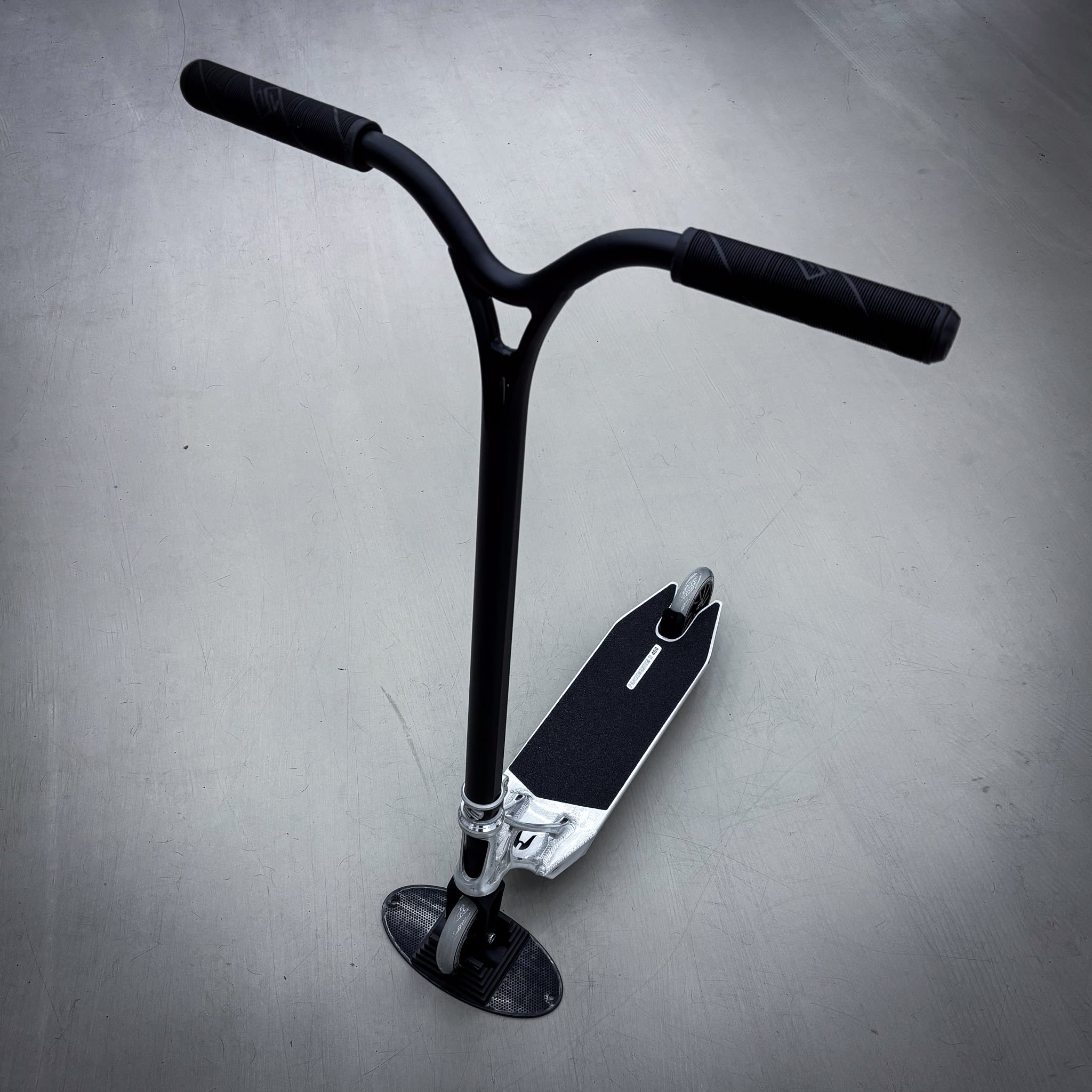 Ethic Pande Wolp Silver/Black Custom Build - Silver/Black-ScootWorld.se