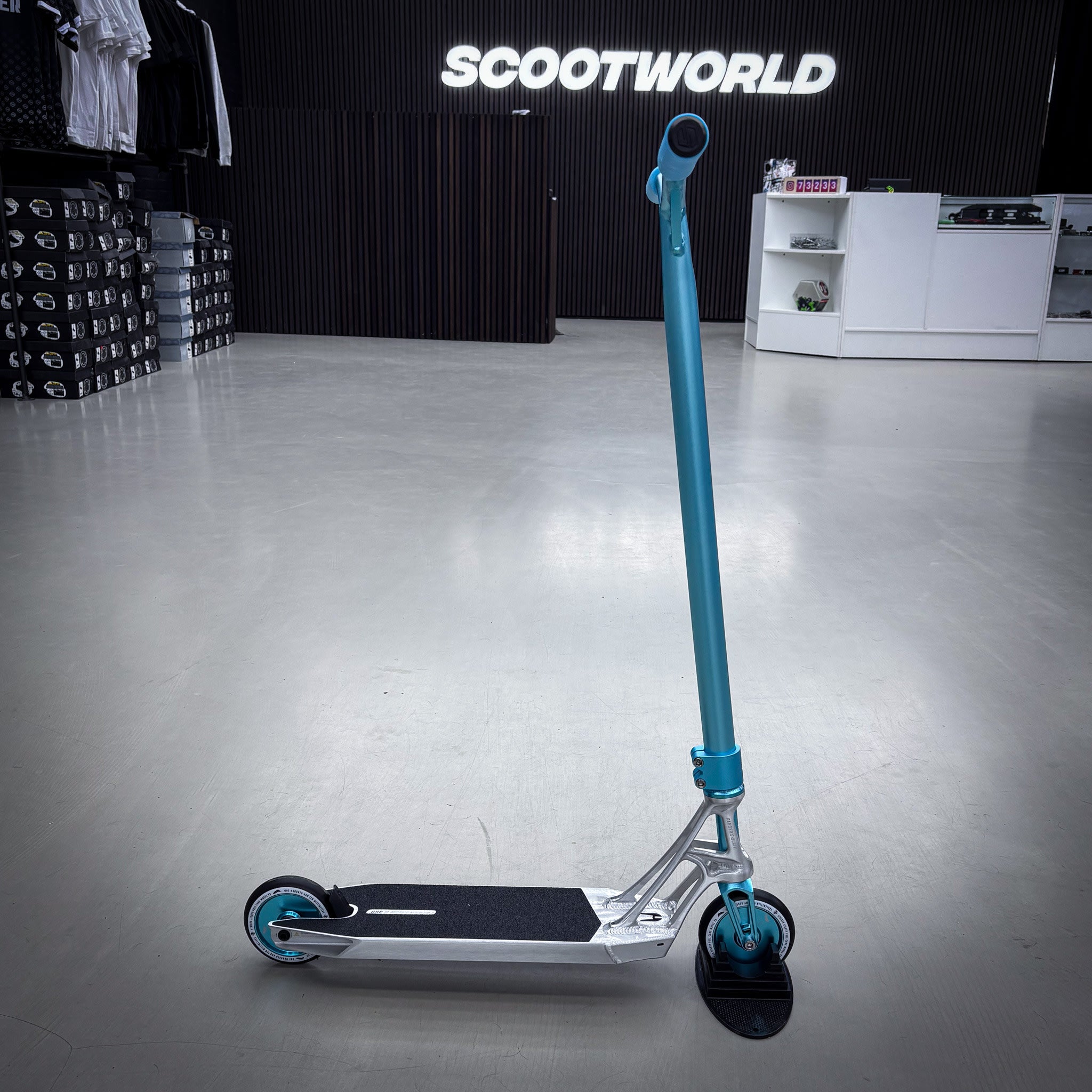 Striker Ethic Pande Silver/Teal Custom Build - Silver/Turkos-ScootWorld.se