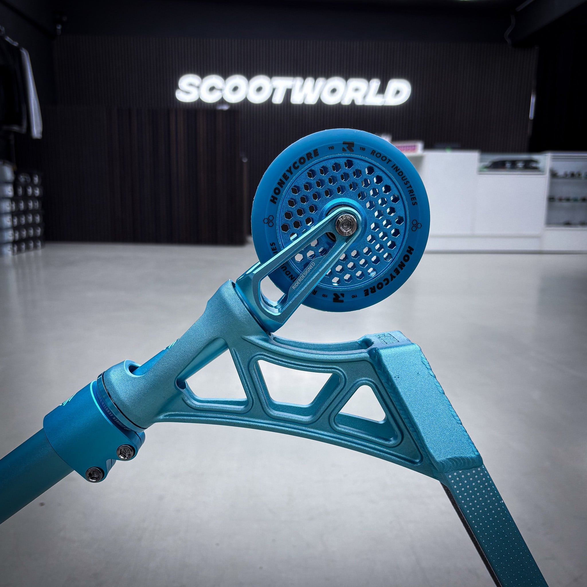 Striker Aether Blue Custom Build - Blå-ScootWorld.se