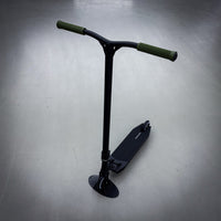 Striker Ethic Pande Black Camo Custom Build - Svart/Grön-ScootWorld.se