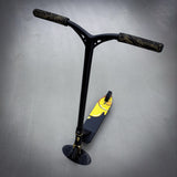 Striker Panda Freestyle Custom Build - Svart/Gold/Gul-ScootWorld.se