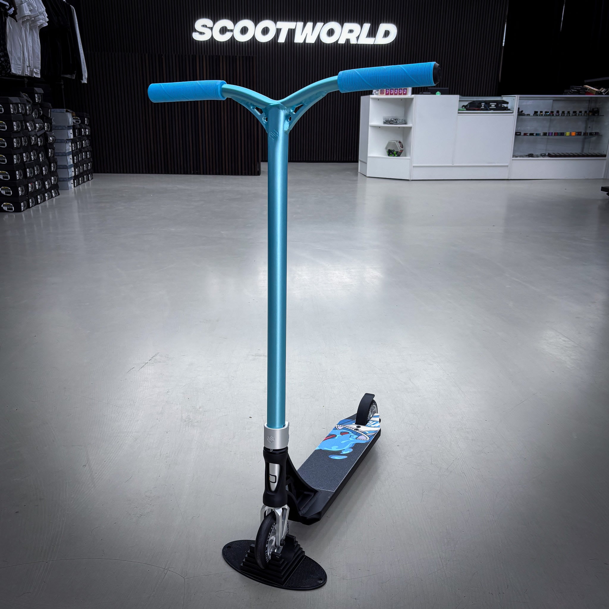 Striker Panda Freestyle Custom Build - Svart/Turkos/Silver-ScootWorld.se