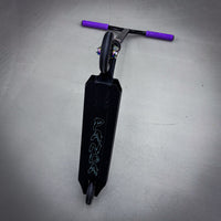 Striker Panda Freestyle Custom Build - Svart/Rainbow-ScootWorld.se