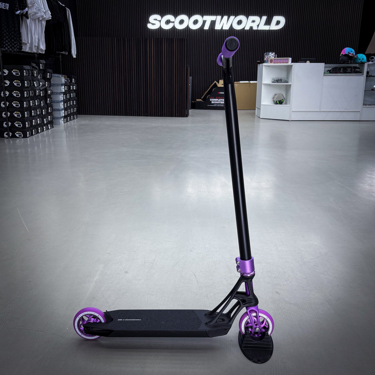 Striker Ethic Pande Custom Build - Svart/Lila-ScootWorld.se