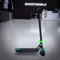 Striker Ethic Pande Custom Build - Svart/Grön-ScootWorld.se