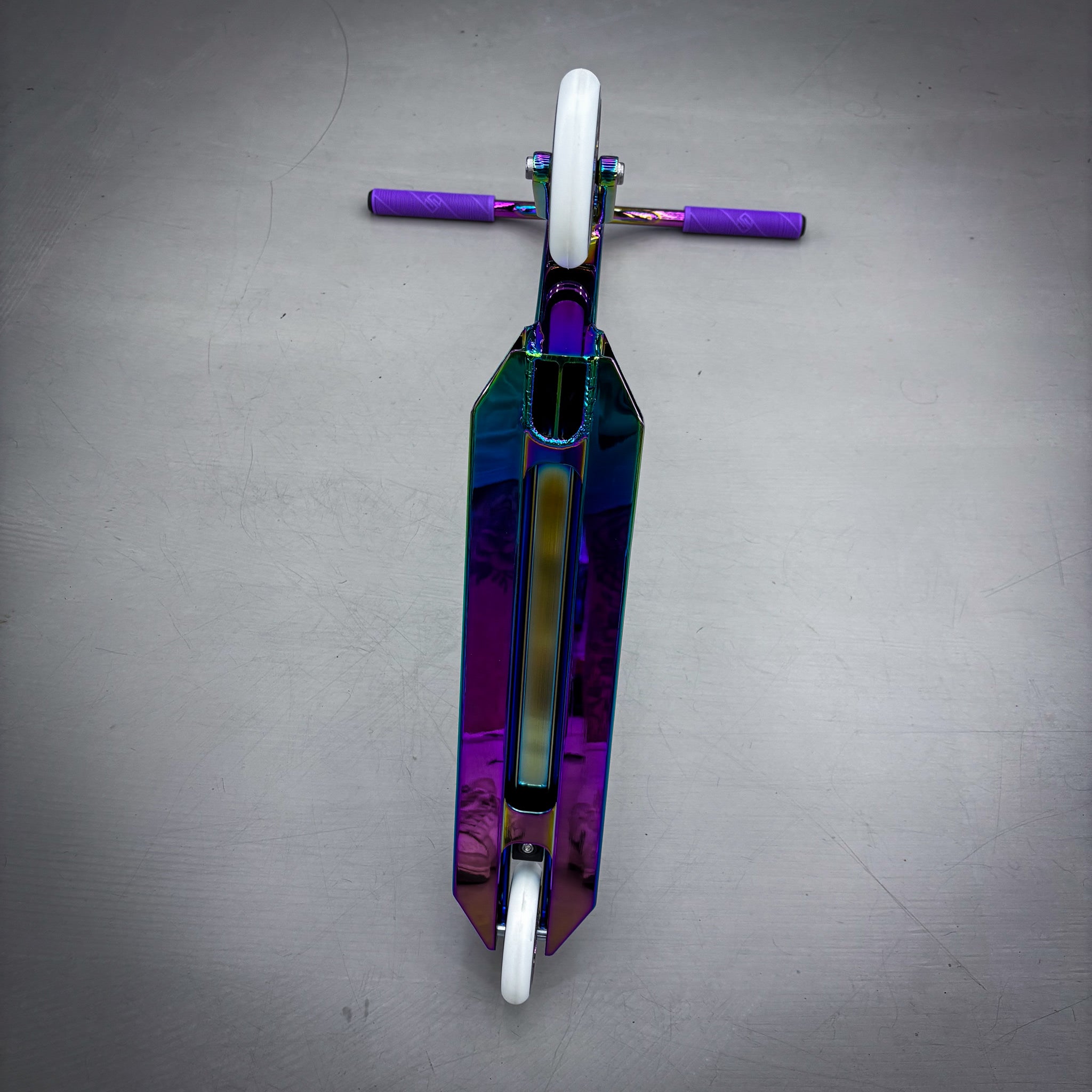 Striker Rainbow Custom Build - Rainbow-ScootWorld.se