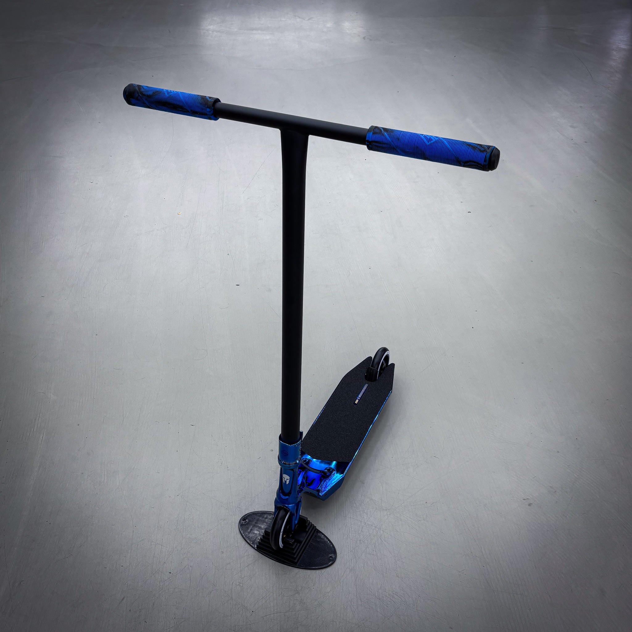 Striker Ethic 460mm Chrome Blue Custom Build - Blå/Svart-ScootWorld.se