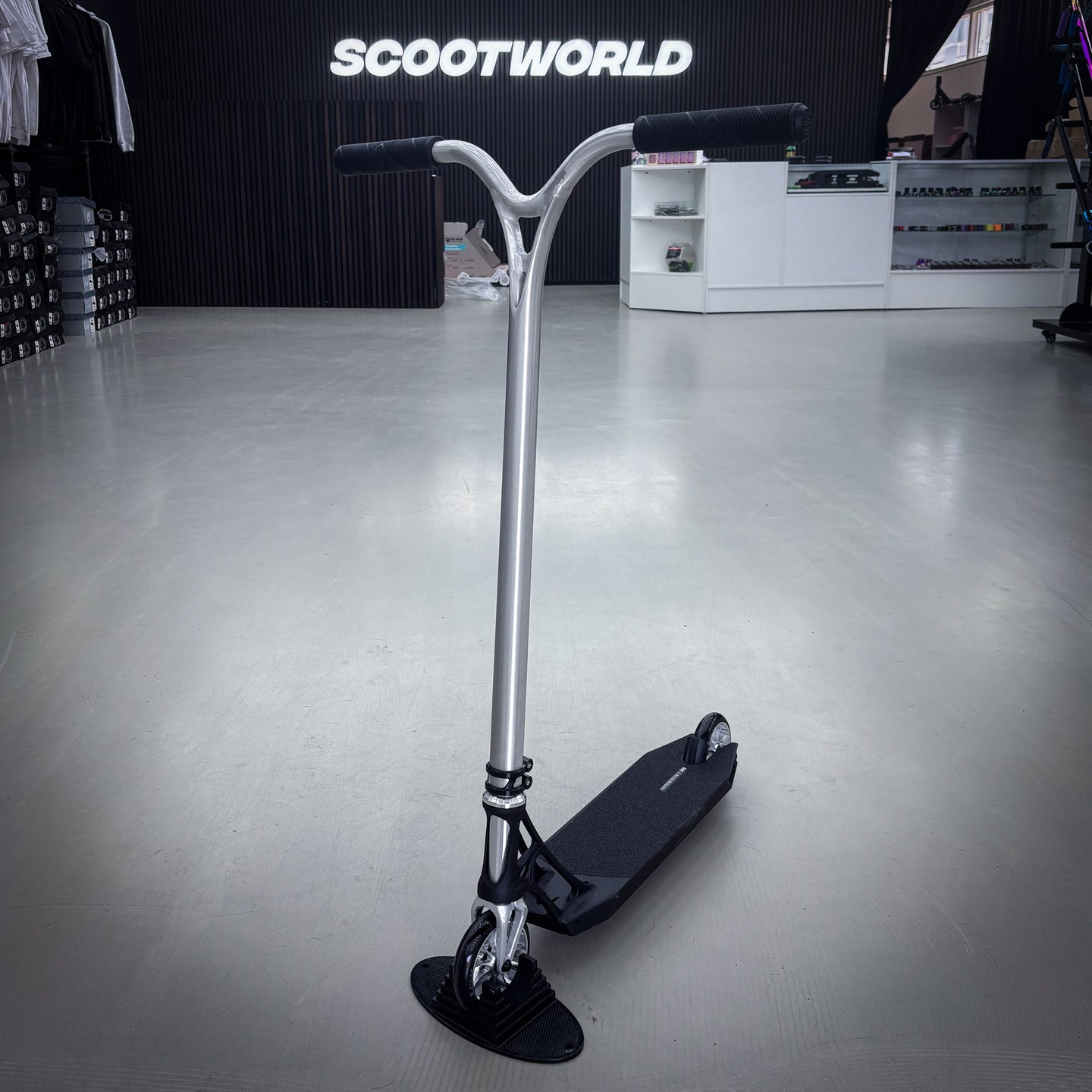 Ethic Pande Wolp Custom Build - Svart/Silver-ScootWorld.se