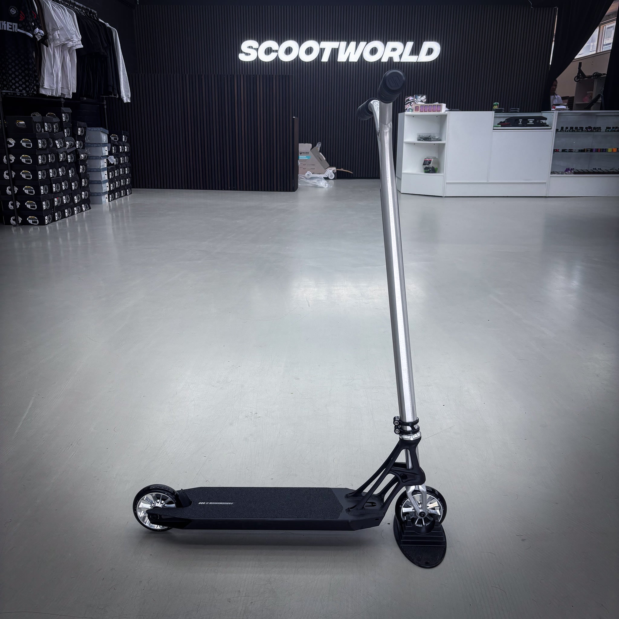 Ethic Pande Wolp Custom Build - Svart/Silver-ScootWorld.se