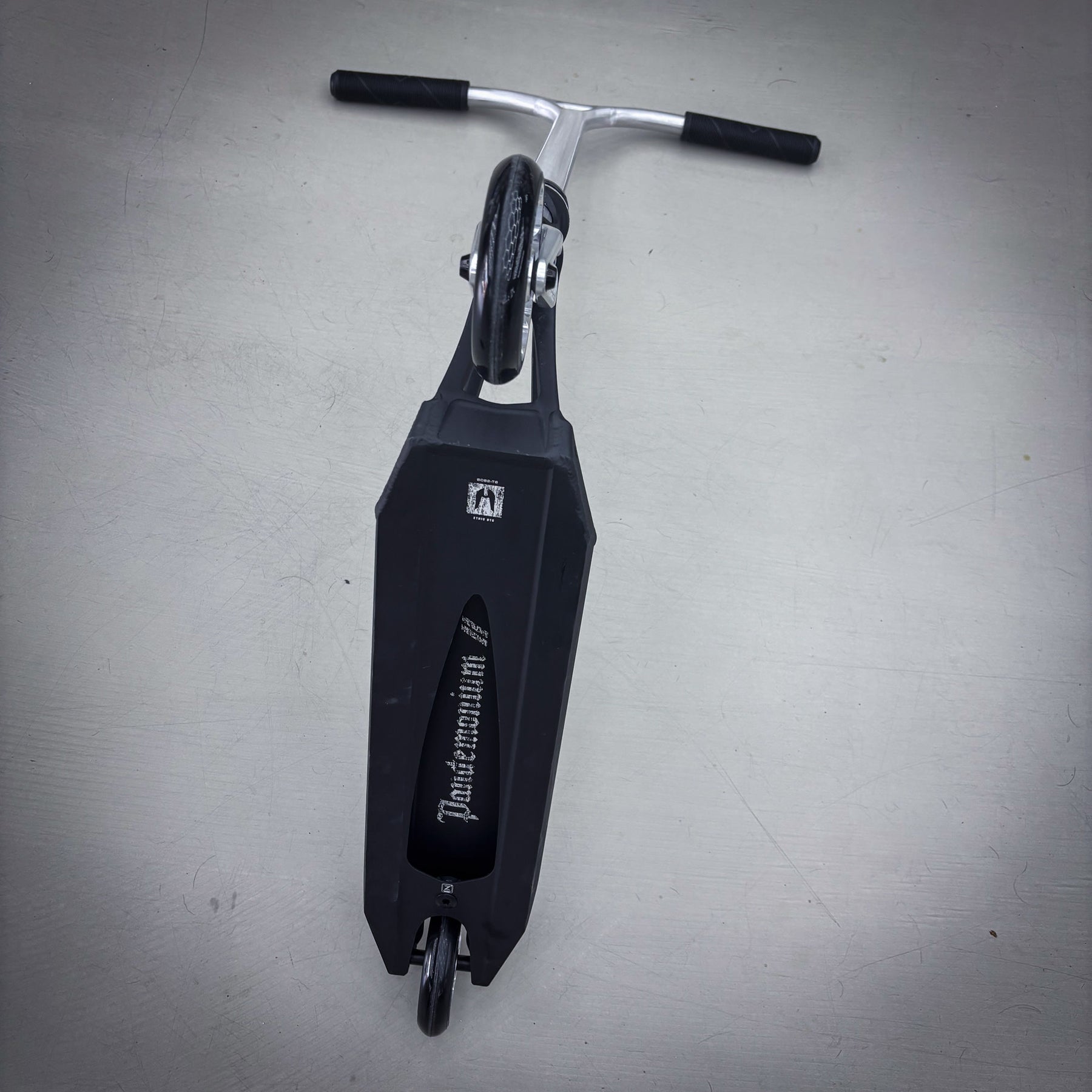 Ethic Pande Wolp Custom Build - Black/Silver-ScootWorld.dk