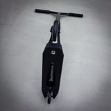 Striker Ethic Black Custom Build - Svart-ScootWorld.se