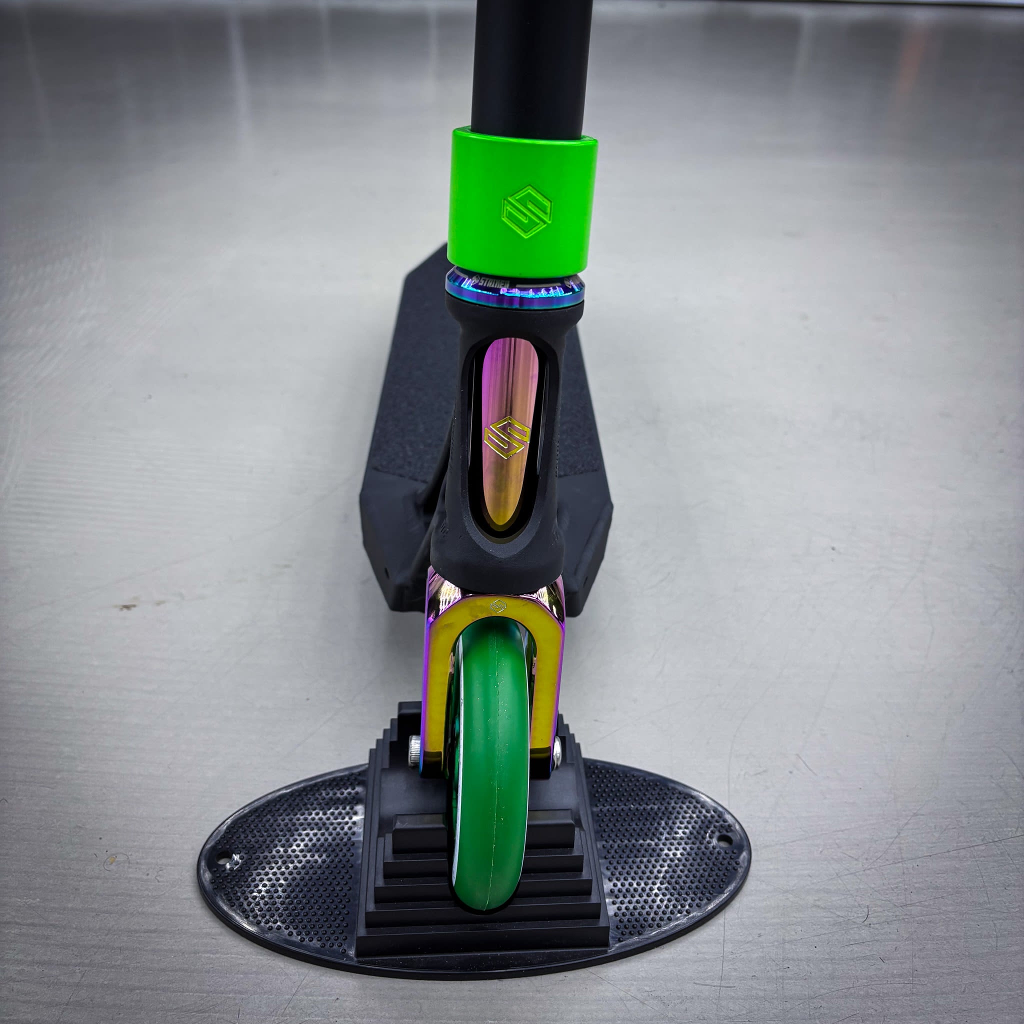 Striker Ethic Black/Green 500 Custom Build - Svart/Grön