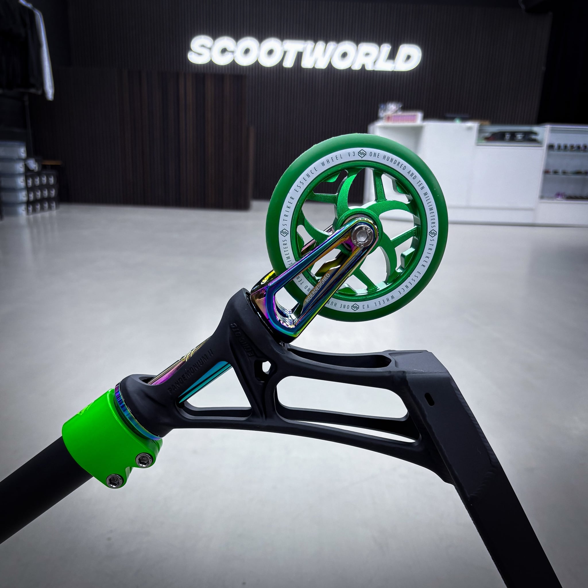 Striker Ethic Black/Green 500 Custom Build - Svart/Grön