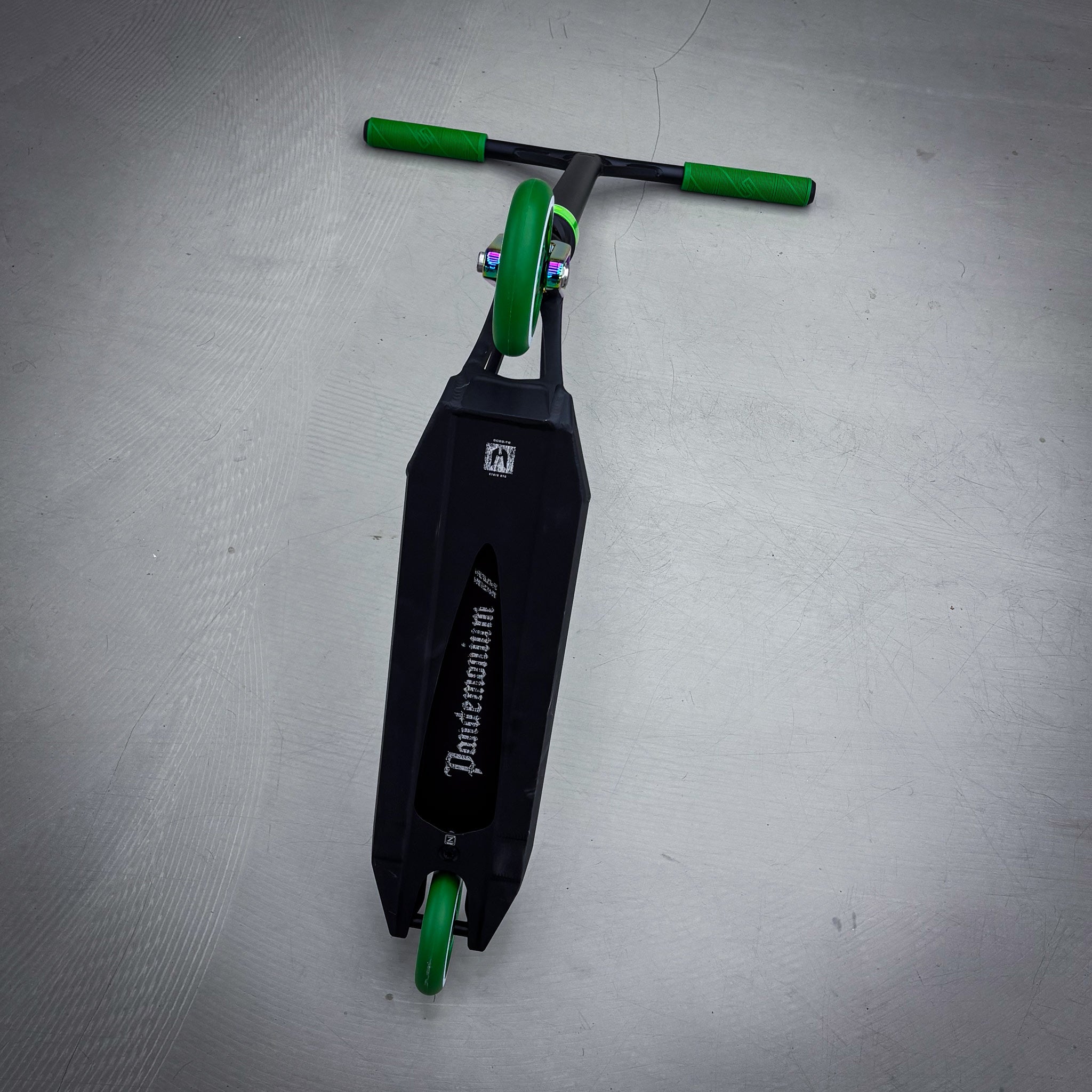 Striker Ethic Black/Green 500 Custom Build - Svart/Grön