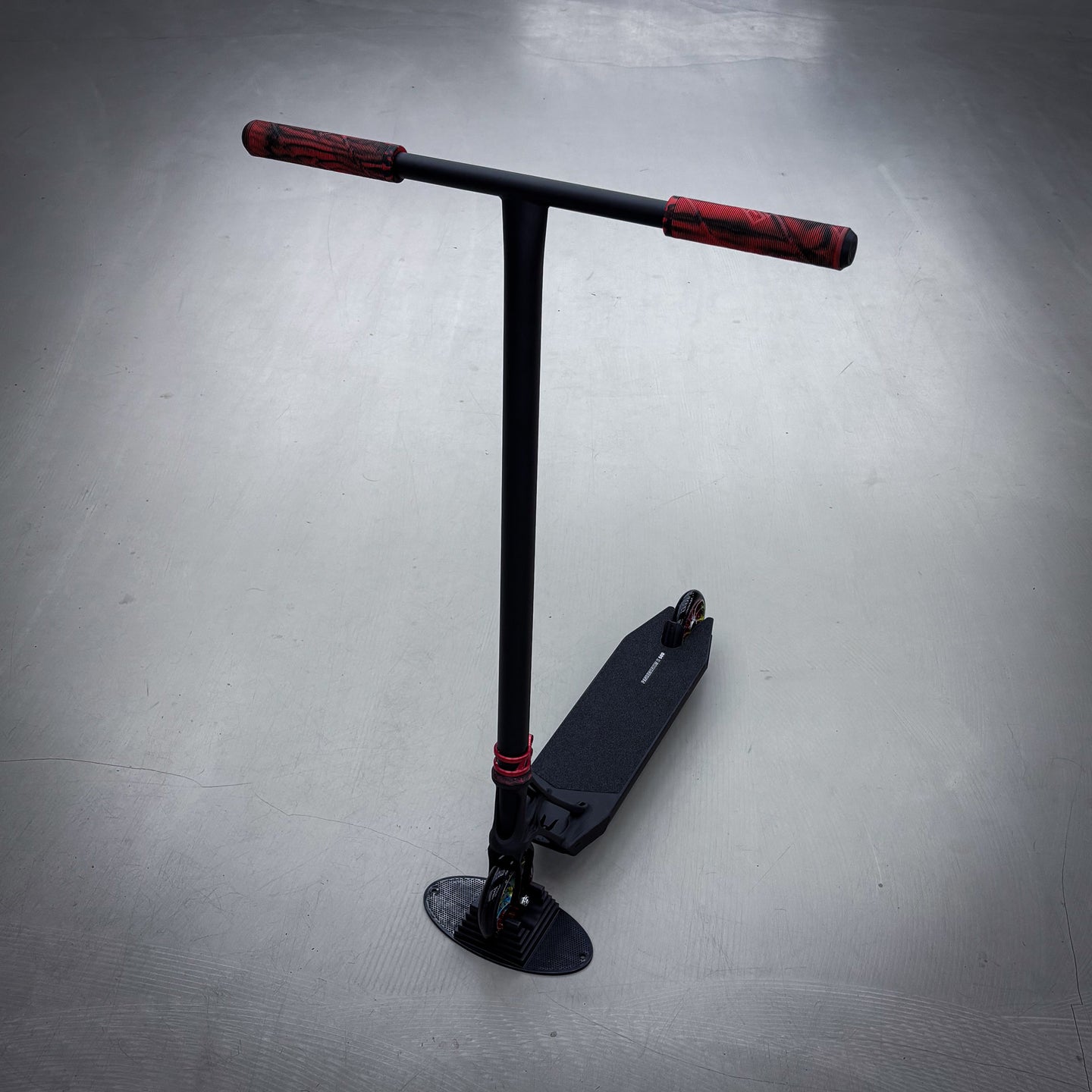 Striker Ethic Black/Red 500 Custom Build - Svart/Röd
