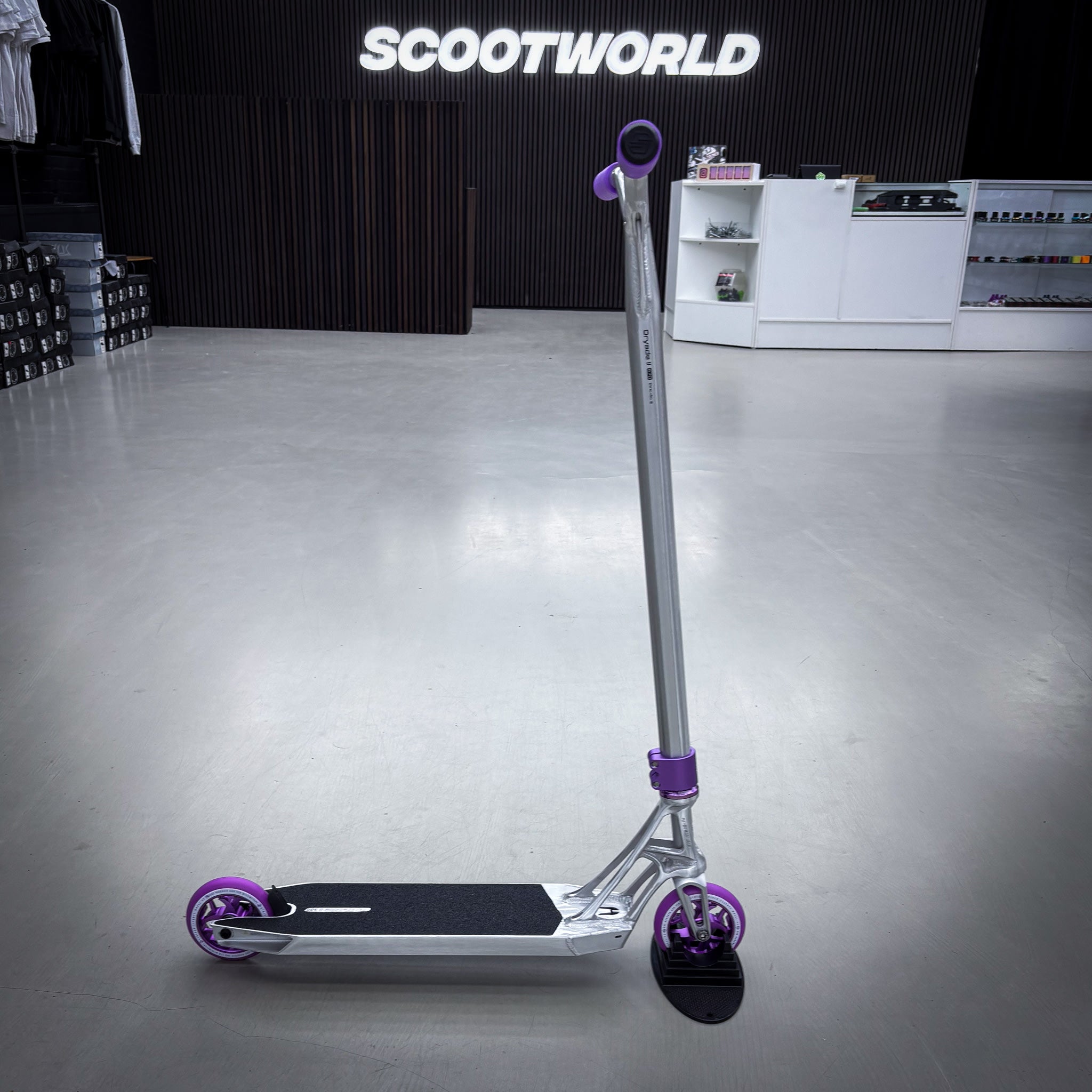 Striker Ethic Silver/Purple 500 Custom Build - Svart/Lila
