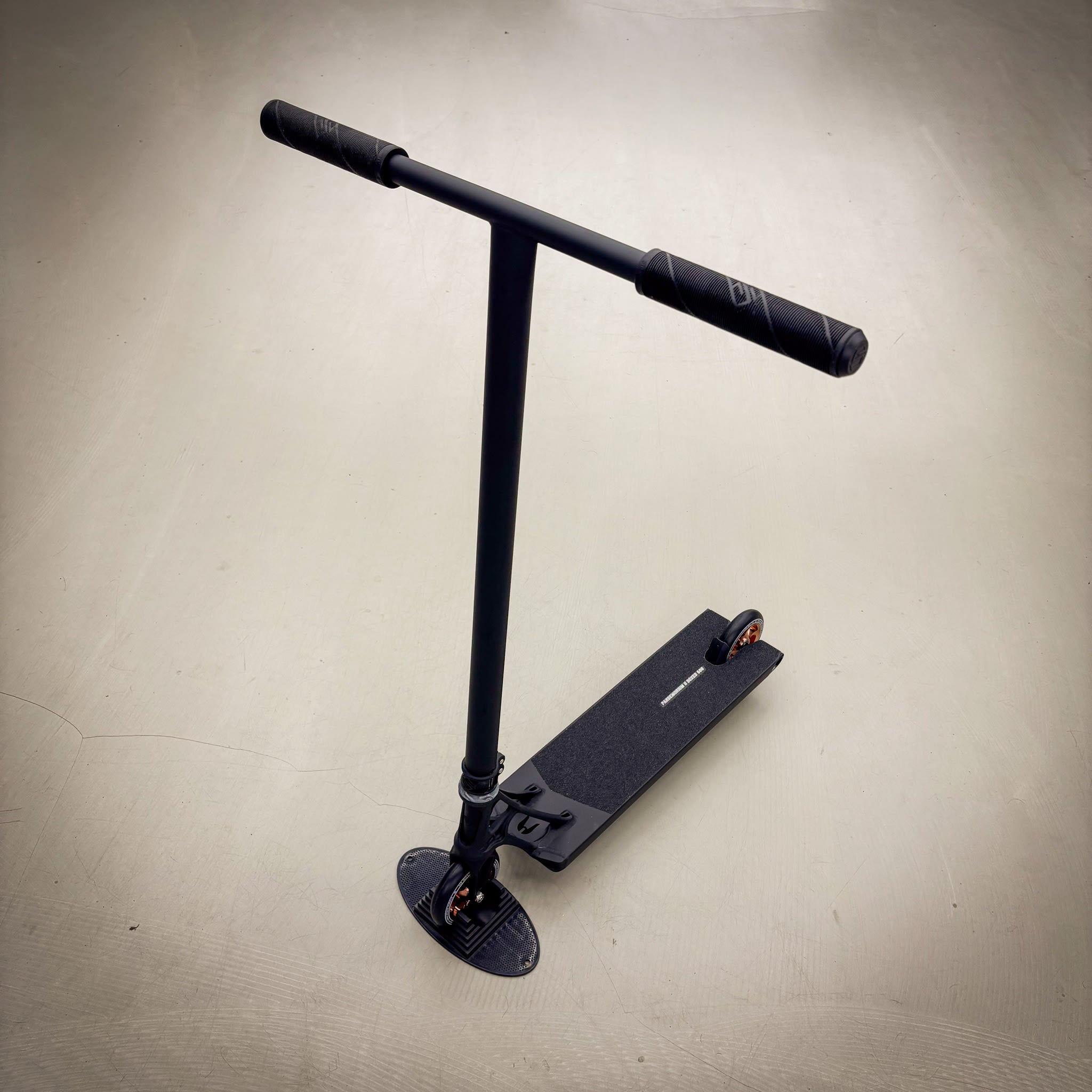 Ethic Black Boxed Custom Sparkcykel - Svart-ScootWorld.se