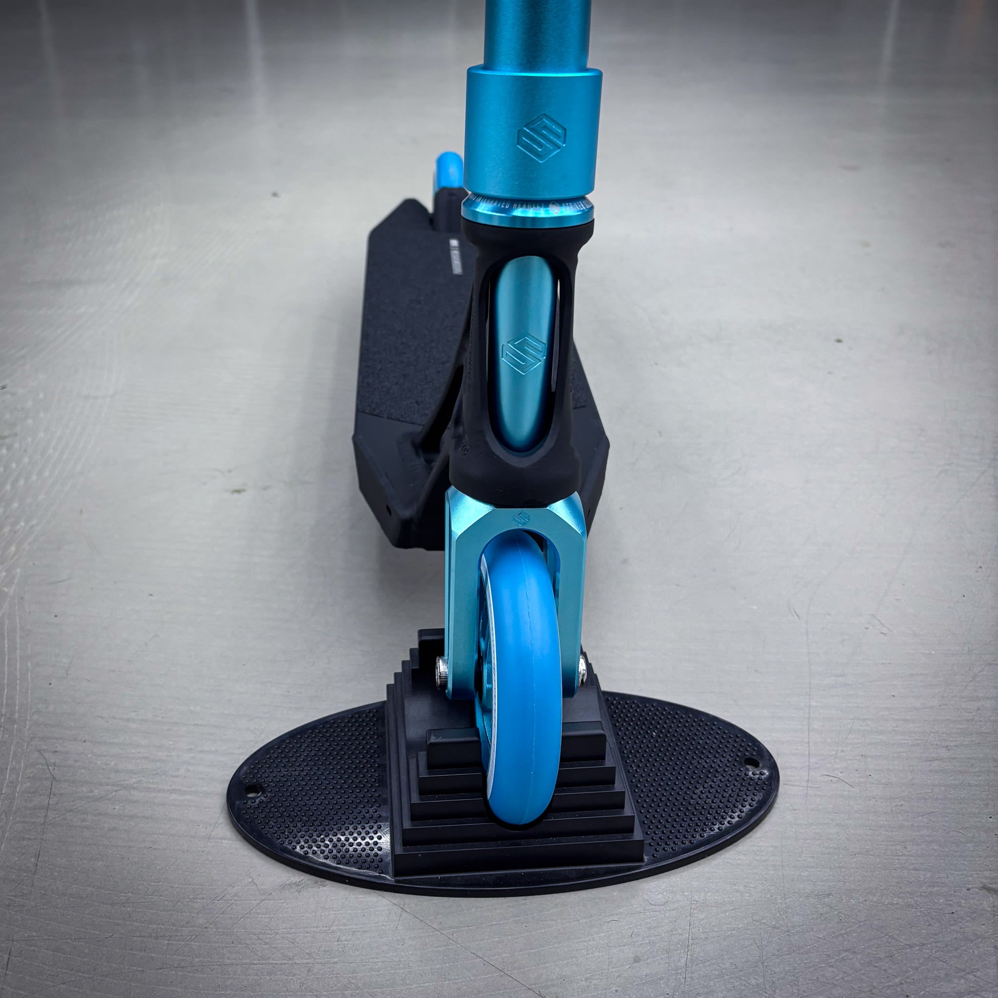 Striker Ethic Teal/Black Custom Build - Turkos/Svart