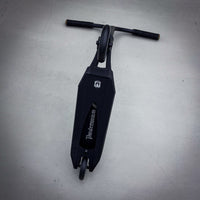Ethic Black Custom Build - Svart