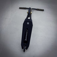 Ethic Black/Gold Custom Build - Svart/Gold