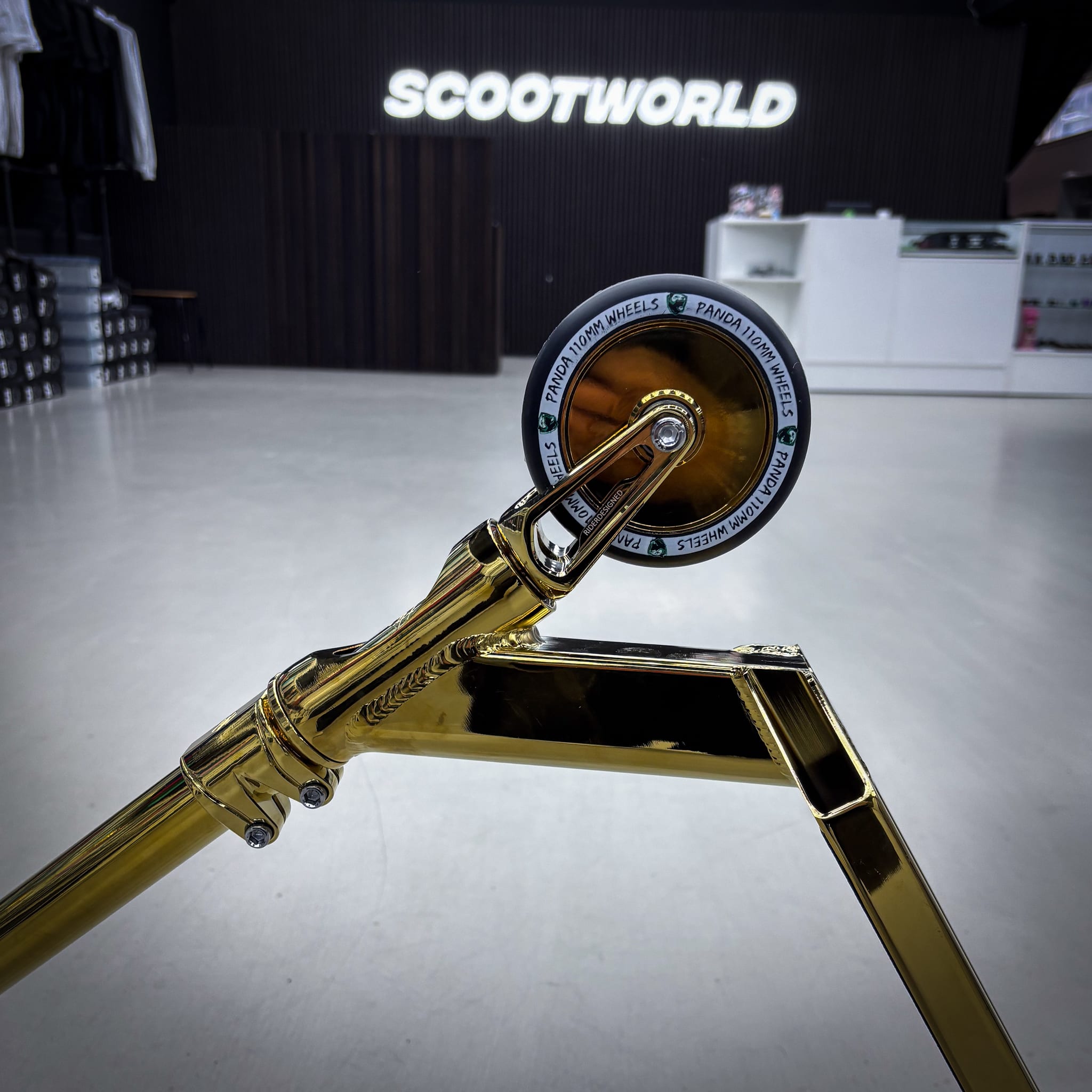 Striker Gold S Custom Sparkcykel - Gold-ScootWorld.se