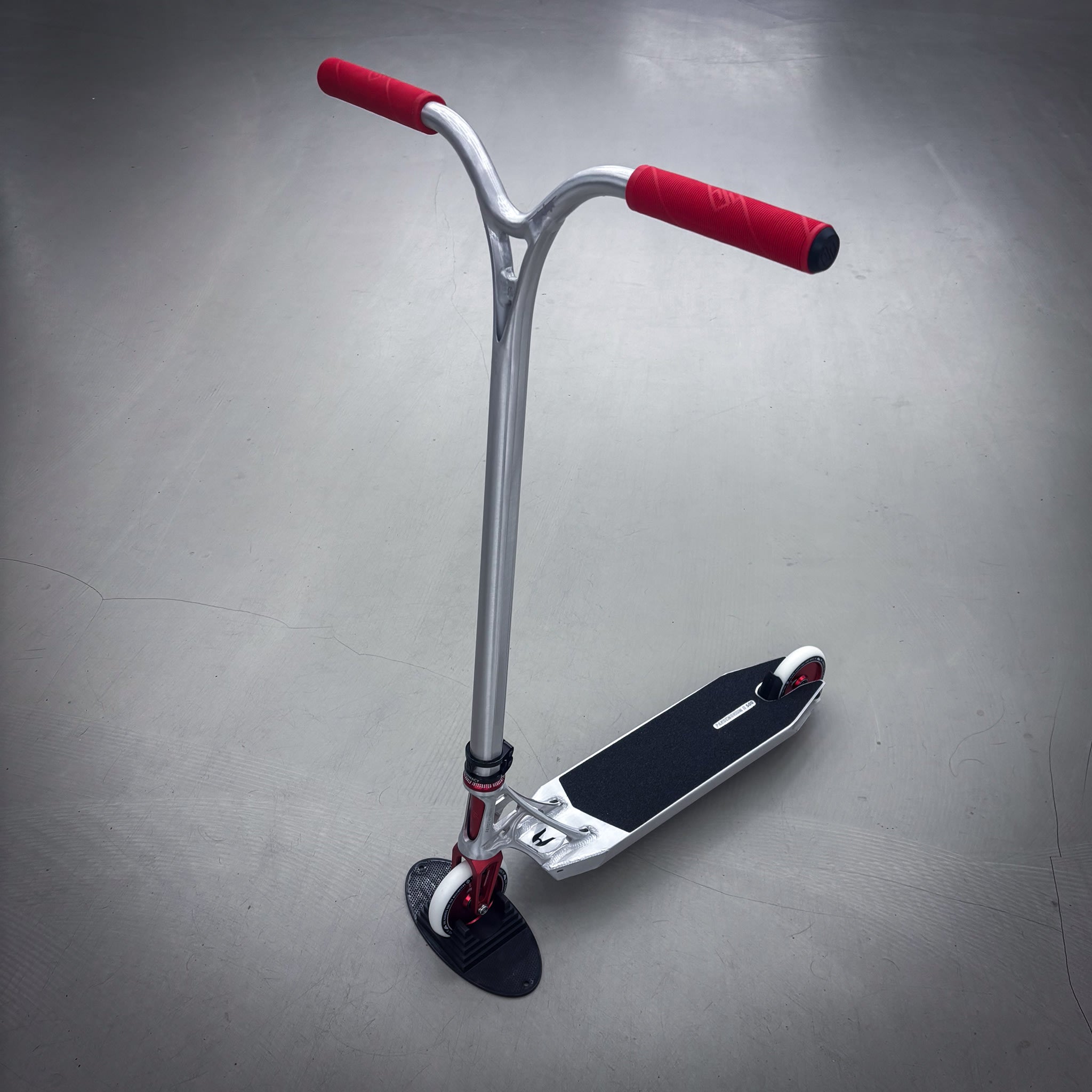 Ethic Silver/Red Custom Sparkcykel - Silver/Red-ScootWorld.se
