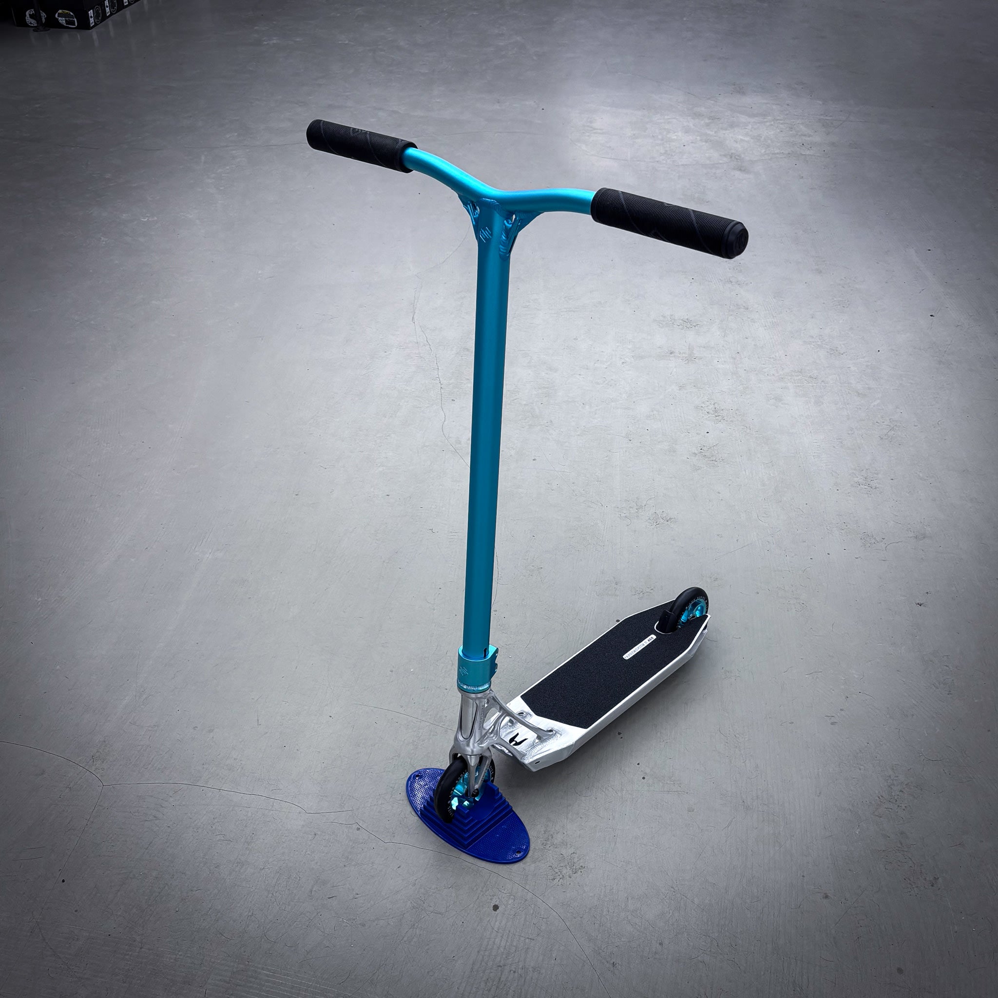 Striker Ethic Pande Raw/Teal Custom Sparkcykel - Raw/Turkos-ScootWorld.se