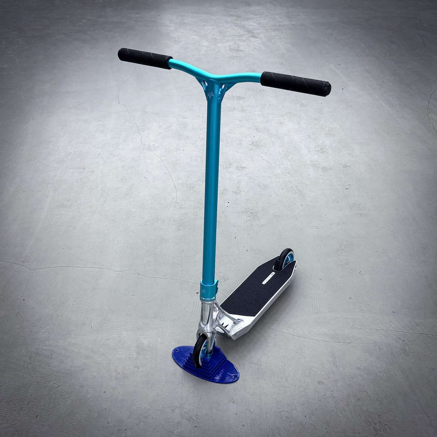 Striker Pande Raw/Teal Essence Custom Sparkcykel - Raw/Turkos-ScootWorld.se