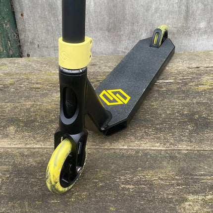 ScootWorld Painted Custom Build - Black/Yellow