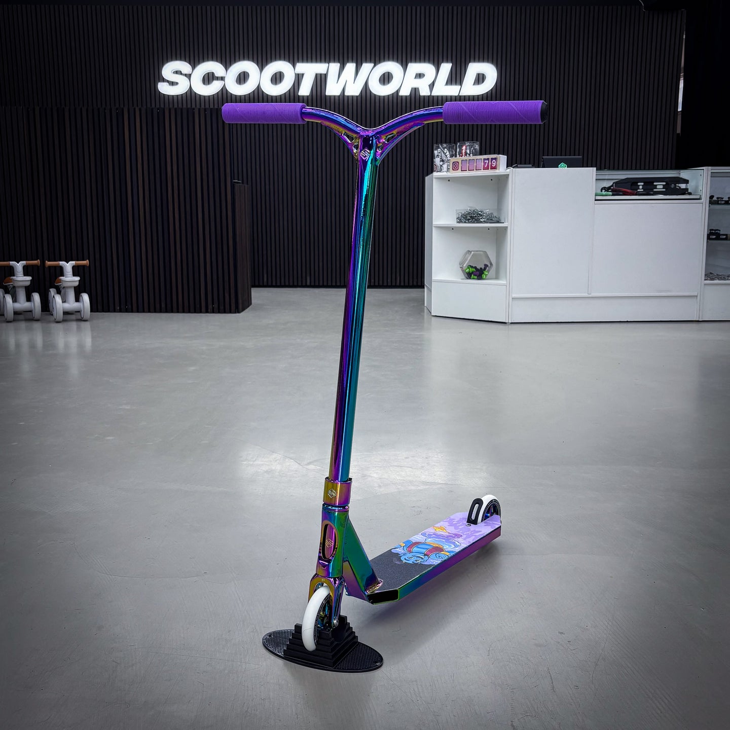 Striker Rainbow Purp Custom Build Kickbike - Rainbow-ScootWorld.se