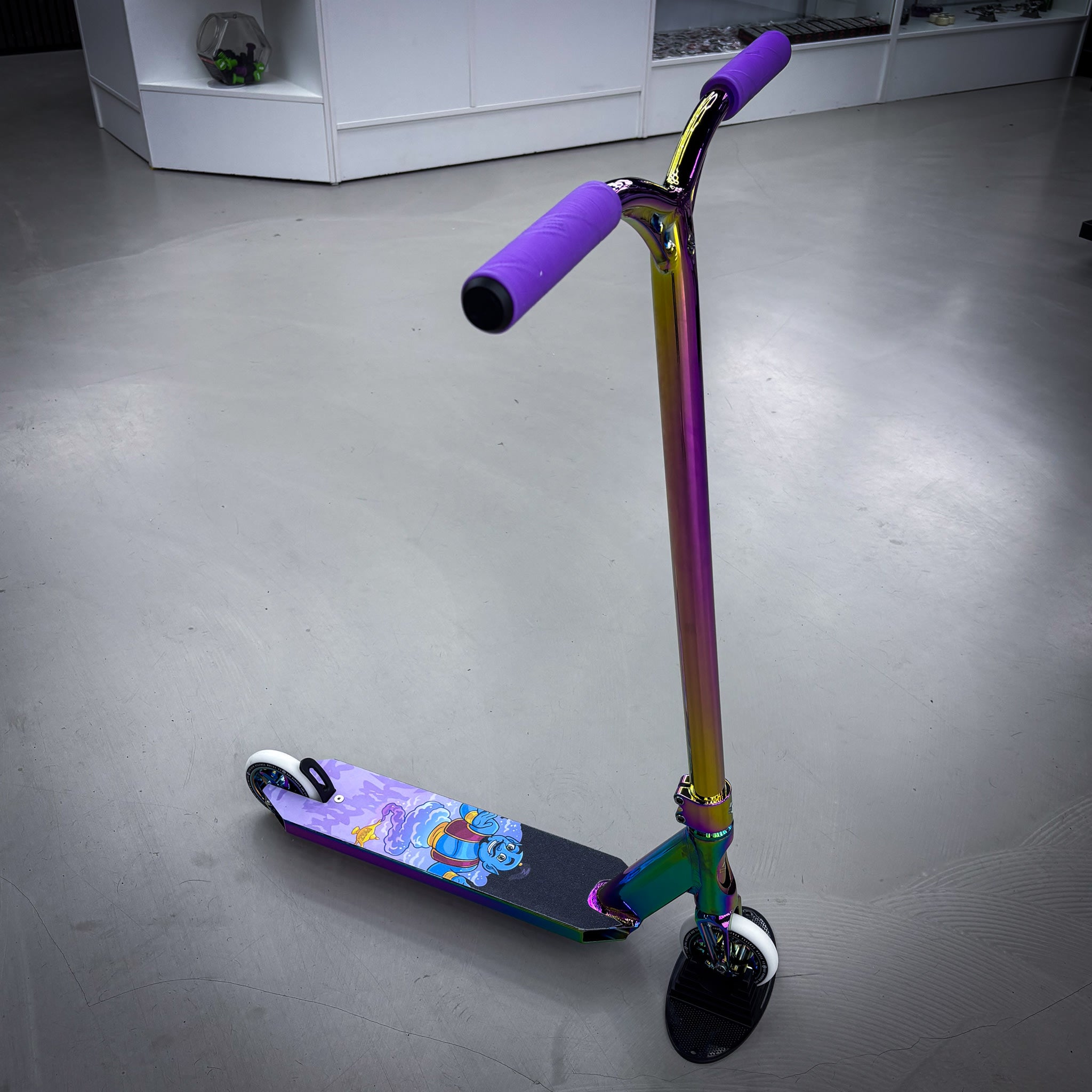 Striker Rainbow Purp Custom Build Kickbike - Rainbow-ScootWorld.se