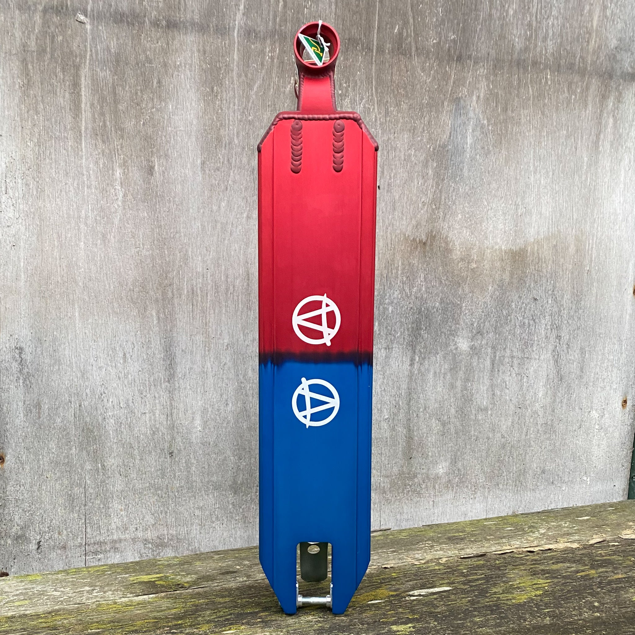 Limited Apex ID Red/Blue Trick Sparkcykel Deck - Red/Blue