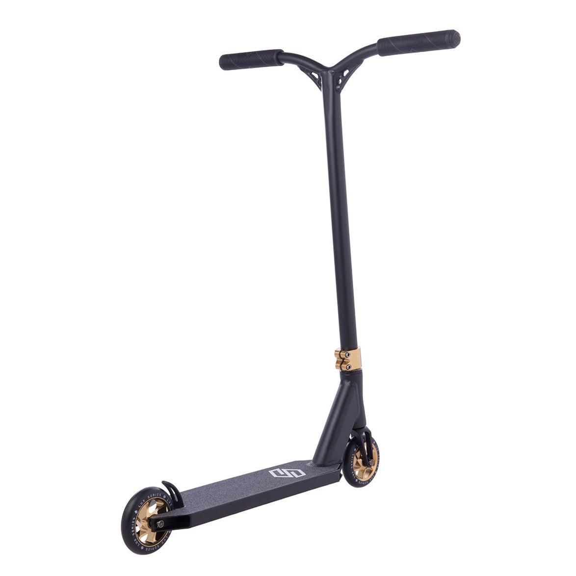 Striker Lux Trick Sparkcykel - Black/Gold Chrome