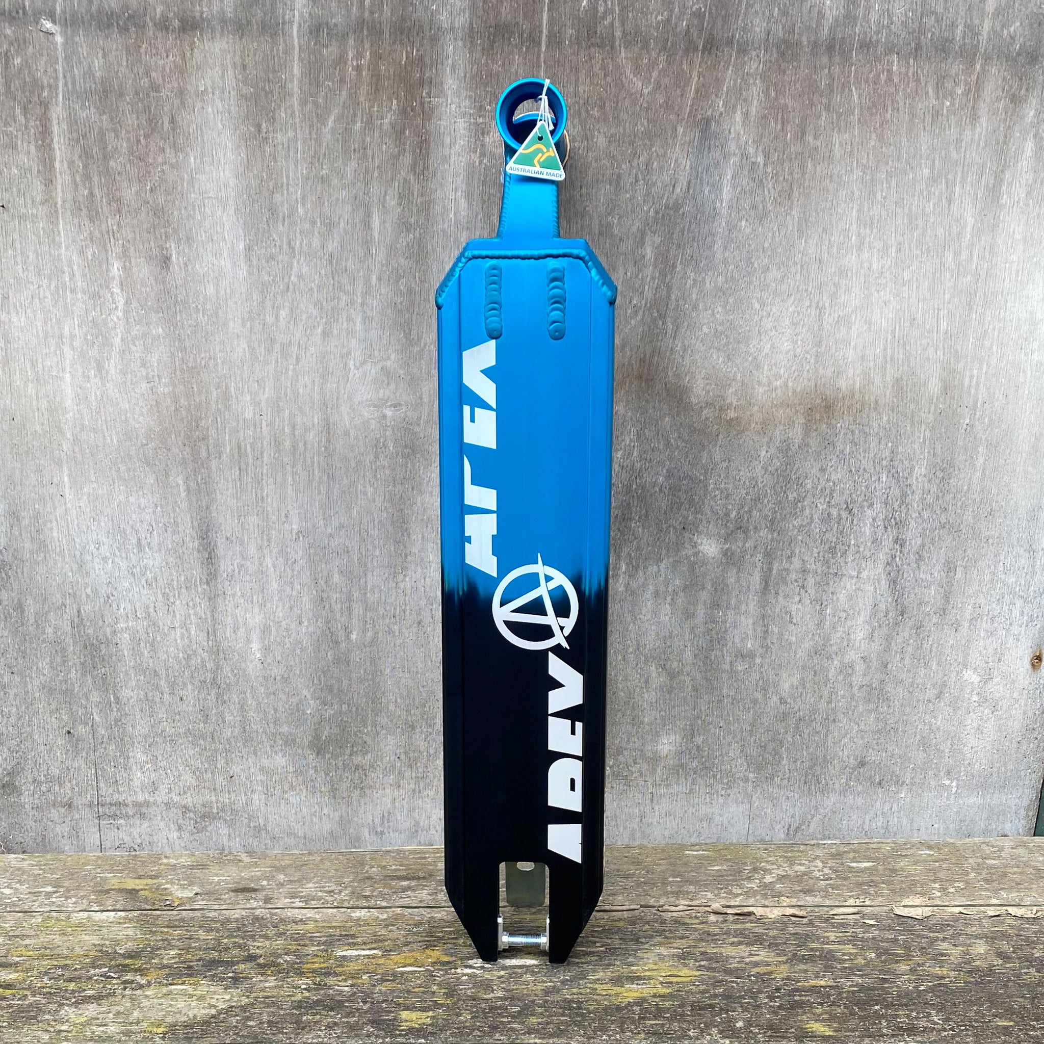 Limited Apex ID Blue/Black Trick Sparkcykel Deck - Blue/Black