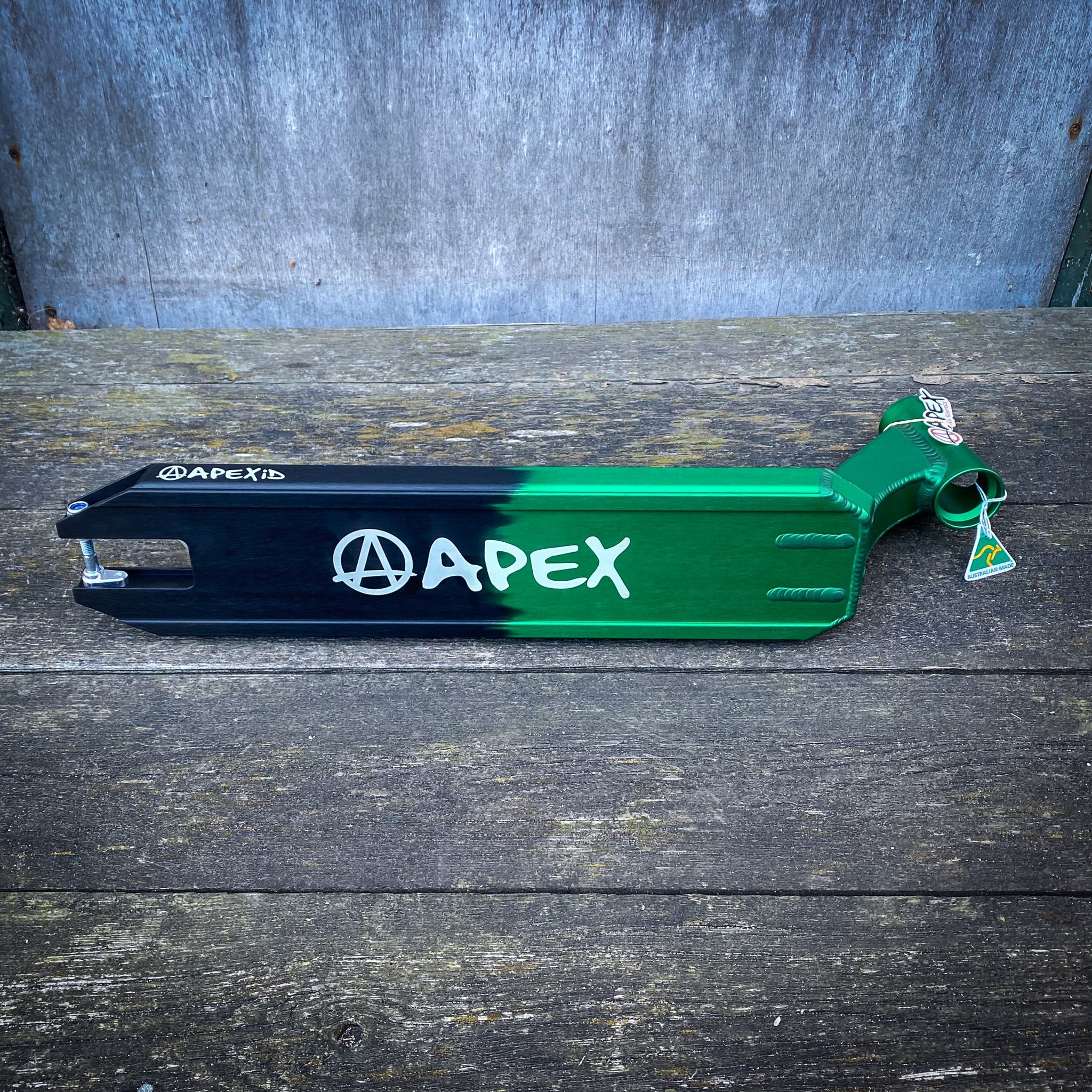 Apex ID Limited 4.5" Kickbike Deck - Green/Black-Decks till sparkcyklar-ScootWorld.se