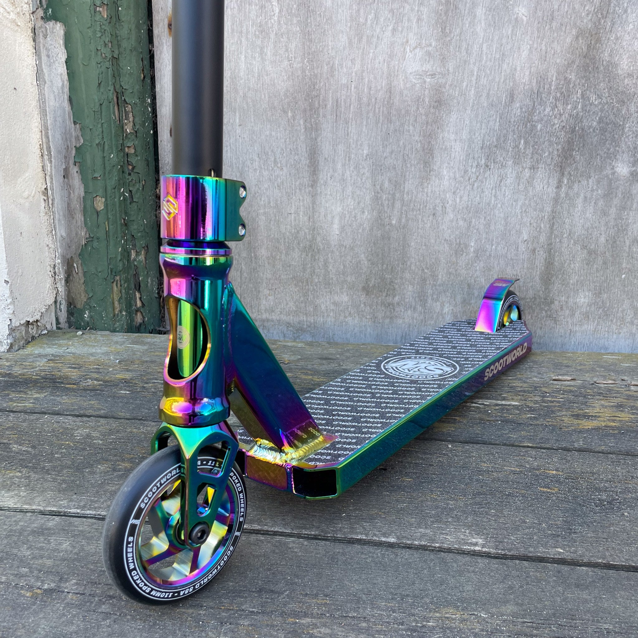 ScootWorld Gravis Custom Build Trick Sparkcykel - Black/Rainbow